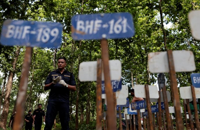 Νεπάλ: Σχεδόν 800 νεκροί – Ξεκίνησαν οι ταφές των μη ταυτοποιημένων θυμάτων