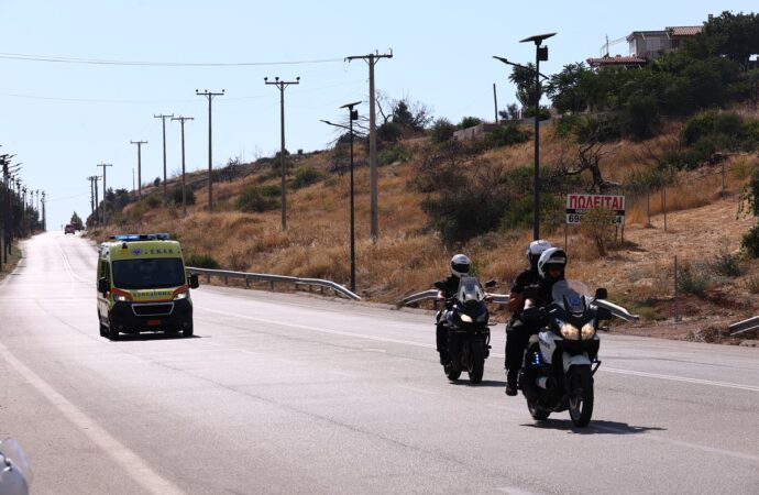 Ψάθα: Συγκλονιστική περιγραφή αυτόπτη μάρτυρα για τα δύο ελικόπτερα, το ένα στην άσφαλτο και το άλλο στη χαράδρα