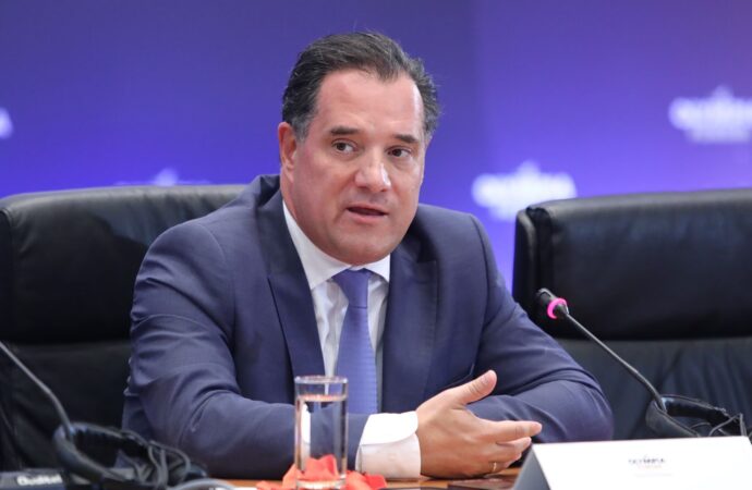 Στο πειθαρχικό παραπέμπει ο Άδωνις όσους του χάλασαν το σόου στο ΨΝΑ – Μήνυμα ότι όσοι θέλουν επανάσταση να πάνε στην Κούβα