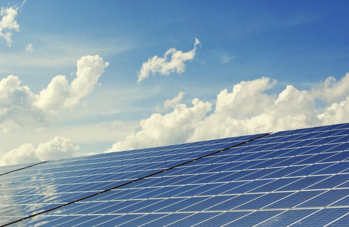 Φωτοβολταϊκά στη στέγη: πώς λειτουργεί το net metering
