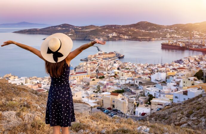 Τουρισμός: Οι ελληνικοί προορισμοί που προσελκύουν τους περισσότερους επισκέπτες