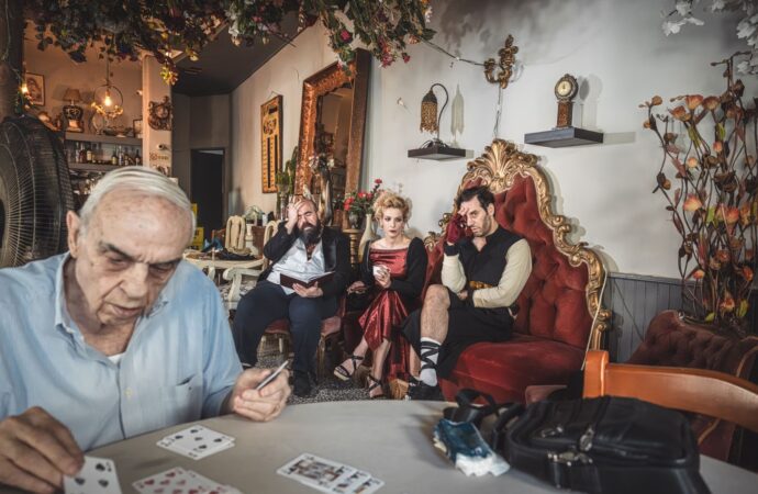 Ο Θαυματοποιός σε σκηνοθεσία Θανάση Δόβρη στο Θέατρο Μπέλλος