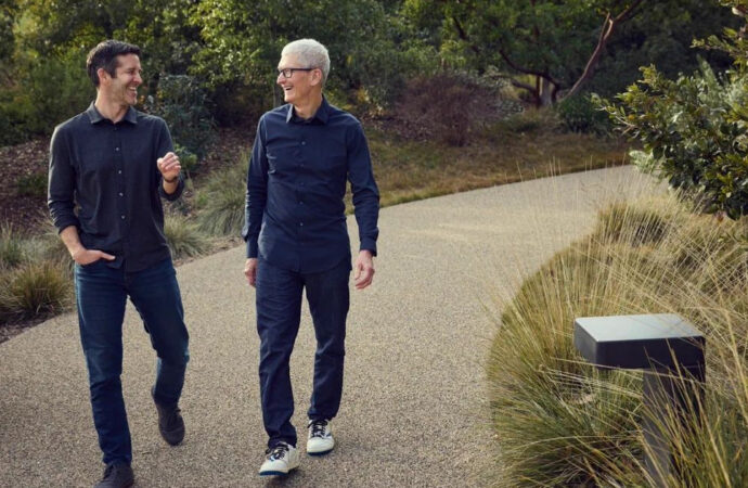 Τέλος εποχής για την Apple: Το αποχαιρετιστήριο μήνυμα του Τιμ Κουκ