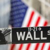 Πτώση στη Wall Street μετά τα ισχυρά στοιχεία για την απασχόληση