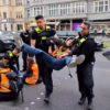 Πώς οι επιστολές ενός εφήβου λύγισαν τη βρετανική Δικαιοσύνη και άνοιξαν τη συζήτηση για την τιμωρία των ακτιβιστών για το κλίμα