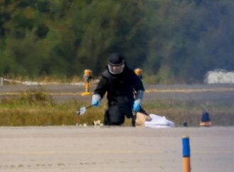 Γερμανία: Εντοπίστηκαν τμήματα drone κοντά σε αεροπορική βάση – Πιθανή σύνδεση με την επίθεση στο αεροδρόμιο της Λειψίας