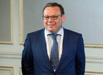 ΕΕ: Αίτημα να αφαιρεθούν δύο Ρώσοι ολιγάρχες από τη λίστα κυρώσεων, συνεχίζεται το αδιέξοδο