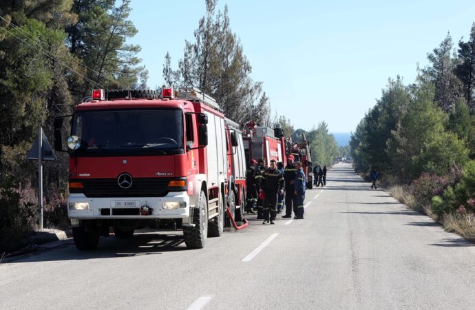 Υψηλός κίνδυνος πυρκαγιάς την Κυριακή: Οι περιοχές σε κίτρινο συναγερμό