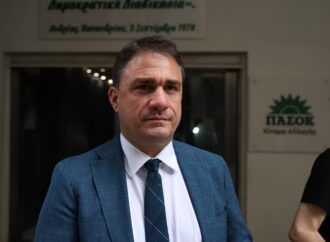 Από την «ισχυρή Ελλάδα» του πρωθυπουργού στην «ευάλωτη Ελλάδα» του Φλωρίδη, λέει ο Τσουκαλάς