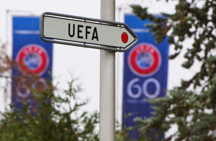 UEFA κατά FIFA: Το ποδόσφαιρο δεν χρειάζεται αυτοκράτορες