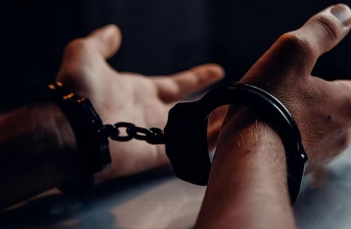 Σύλληψη 25χρονου στον Πειραιά που καταζητούνταν στην Τουρκία