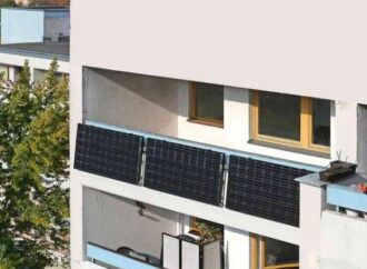 Φθηνότερο ρεύμα με μπαταρία και φωτοβολταϊκό στο μπαλκόνι: Τι αλλάζει