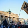 Ο Τραμπ χαιρετίζει τη νίκη της AfD και προβάλλει το σύνθημα Make Germany Great Again (MGGA)