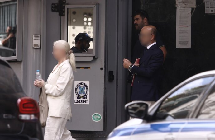 Γιώργος Μαζωνάκης: Αναισθησιολόγος, νοσηλεύτρια και «τρίτο πρόσωπο» στο επίκεντρο της υπόθεσης