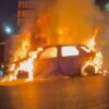 Φωτιά σε αυτοκίνητο στον Υμηττό: Κάηκε ολοσχερώς, σώθηκε ο οδηγός