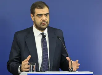 Η διπλή δυσκολία για την κυβέρνηση από την κριτική Γιαννίτση