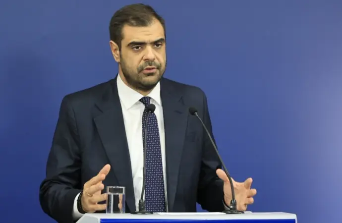 Η διπλή δυσκολία για την κυβέρνηση από την κριτική Γιαννίτση