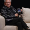 Ο Τραμπ ανέβασε στη σκηνή τον CEO της Nvidia και χαρακτήρισε «απάτη» τους κινδύνους της τεχνητής νοημοσύνης