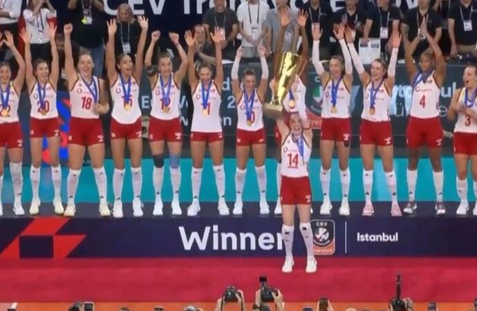 Η Τουρκία κατέκτησε για δεύτερη σερί χρονιά το ευρωπαϊκό στο βόλεϊ γυναικών (vids)