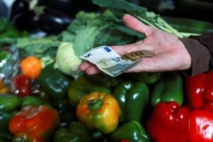 Γαλλία: Καθιερώνονται κουπόνια στα σούπερ μάρκετ – πτώση στην τιμή του ντίζελ