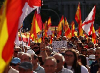 Τάνια Γκονχράιπ για πόλεμο, ακρίβεια και διχασμένες κοινωνίες