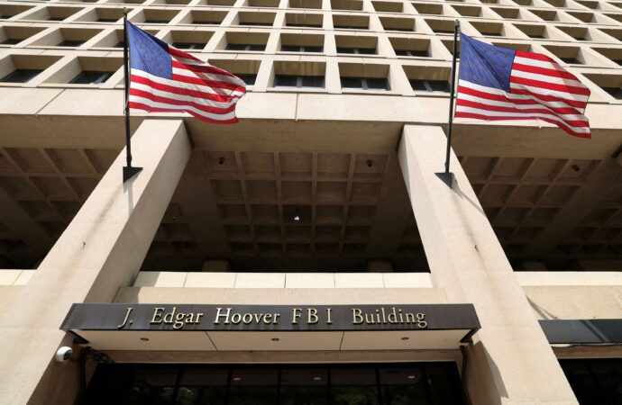 Απόλυση εξωτερικού συνεργάτη του FBI μετά την επίθεση των ShinyHunters – Σύλληψη φερόμενου δράστη