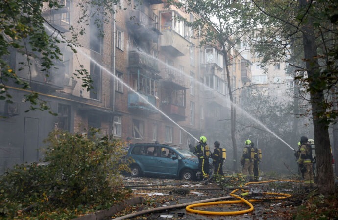 Τουλάχιστον 28 νεκροί από ρωσικά πλήγματα στην Ουκρανία – Ανάμεσά τους παιδιά