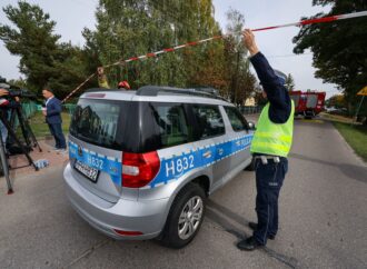 Πολωνία: Συναγερμός σε 10.000 σχολεία για τη «Ματωμένη Παρασκευή» – Συνελήφθησαν μαθητές για απειλές επιθέσεων