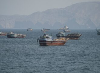 Οι Φρουροί της Επανάστασης ανέλαβαν την ευθύνη για επίθεση σε δεξαμενόπλοιο στα Στενά του Ορμούζ