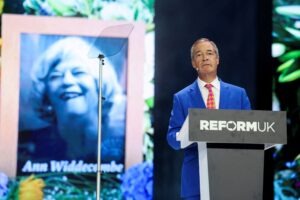Βρετανία: Κατηγορίες για τρομοκρατία στον 28χρονο ύποπτο για τη δολοφονία της πρώην υπουργού Αν Γουίτικαμ