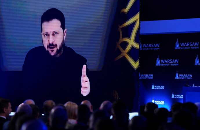 Ζελένσκι: Αντίποινα αν συνεχιστούν τα ρωσικά πλήγματα στο ηλεκτρικό δίκτυο – «ποια ενεργειακή εκεχειρία;»