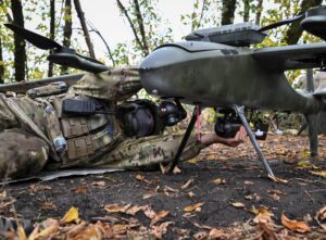 Πολύνεκρες επιθέσεις με drones σε Ουκρανία και Αγία Πετρούπολη προκάλεσαν σοβαρές ζημιές σε υποδομές και κατοικίες