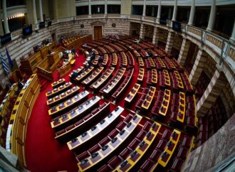 Βουλή: Αντιδράσεις της αντιπολίτευσης για την τροπολογία στο πετρέλαιο θέρμανσης – Ζητούν πλαφόν στα κέρδη των διυλιστηρίων