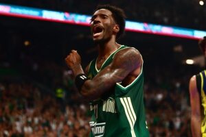 Παναθηναϊκός – Φενέρμπαχτσε 92-74: Με τριάδα-φωτιά οι «πράσινοι» έκαναν το 4×4