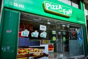 Έρευνα για φοροδιαφυγή στην Pizza Fan: ανάπτυξη υπό το βλέμμα του ορκωτού και επιφυλάξεις για τα οικονομικά στοιχεία