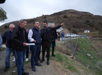 Η στήριξη των πραγματικών παραγωγών είναι εθνική υπόθεση, όχι των εισοδηματιών του Κολωνακίου, τονίζει ο Τσίπρας
