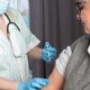 Αρχίζουν σήμερα οι εμβολιασμοί κατά του κορονοϊού