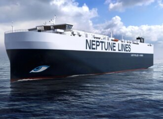 Neptune Ethos: Ασφαλείς οι επιβαίνοντες και χωρίς ρύπανση μετά την προσάραξη στη Σαλαμίνα
