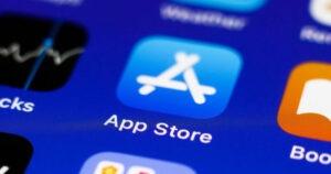 Η Apple απαγορεύει οριστικά τα AI deepfakes και τις εφαρμογές «nudification» από το App Store