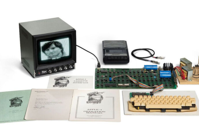 Ο Apple-1 Hatfield πωλήθηκε σε δημοπρασία για 1,15 εκατ. δολάρια, σημειώνοντας ιστορικό ρεκόρ