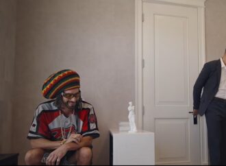 Σάσα Μπάρον Κοέν: Η επιστροφή του Ali G, ο ρατσισμός και η σιωπή γύρω από τη Γάζα