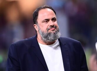 Συγχαρητήρια Μαρινάκη στα αποδυτήρια και βιντεοκλήση μετά το ματς