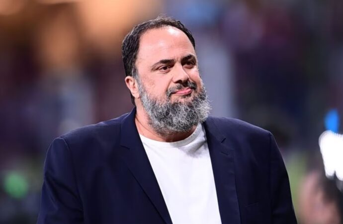 Συγχαρητήρια Μαρινάκη στα αποδυτήρια και βιντεοκλήση μετά το ματς