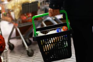 Πόσα θα αντέξει να πληρώσει ο καταναλωτής; Η τιμολόγηση με AI φέρνει δυσάρεστα νέα για τις τιμές
