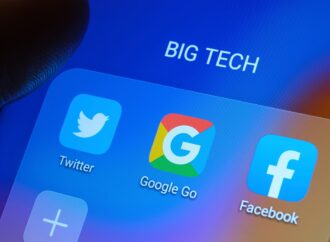 Big Tech: Η χειρότερη εβδομάδα από τότε που ξεκίνησαν οι δασμοί Τραμπ