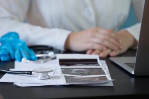 Υποβοηθούμενη αναπαραγωγή: Η καινοτομία αλλάζει τα δεδομένα στη γονιμότητα
