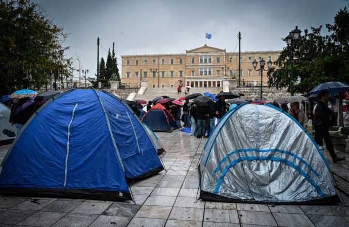 Συλλαλητήριο: Η γενιά του «δεν πάει άλλο» στους δρόμους – Αγωνιστικό ραντεβού σε Σύνταγμα και Προπύλαια