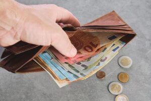 Πότε θα πληρωθούν οι συντάξεις Νοεμβρίου