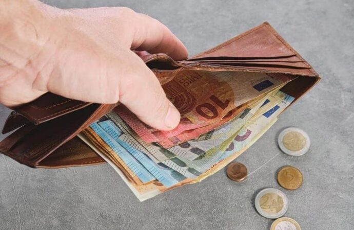 Πότε θα πληρωθούν οι συντάξεις Νοεμβρίου