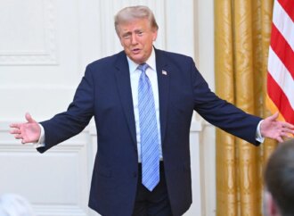 Ο Τραμπ επανέρχεται: Ούτε εγώ ούτε οι ΗΠΑ πήραμε Νόμπελ Ειρήνης – ουάου